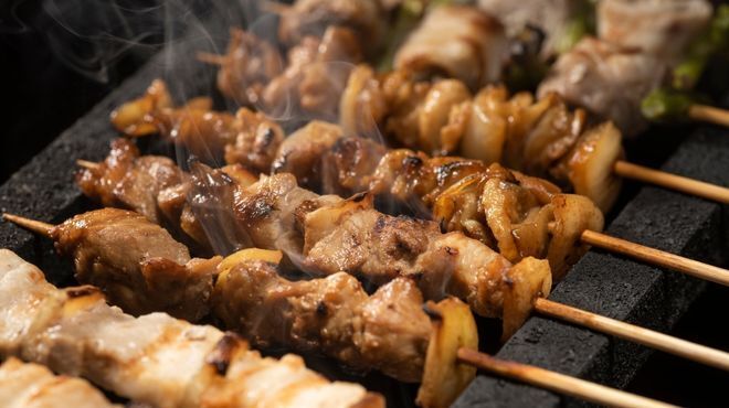 魚が旨い焼き鳥屋 六 - メイン写真: