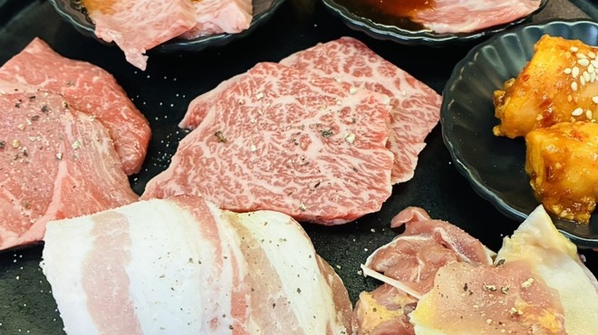 七輪焼肉ばかとあほ - メイン写真: