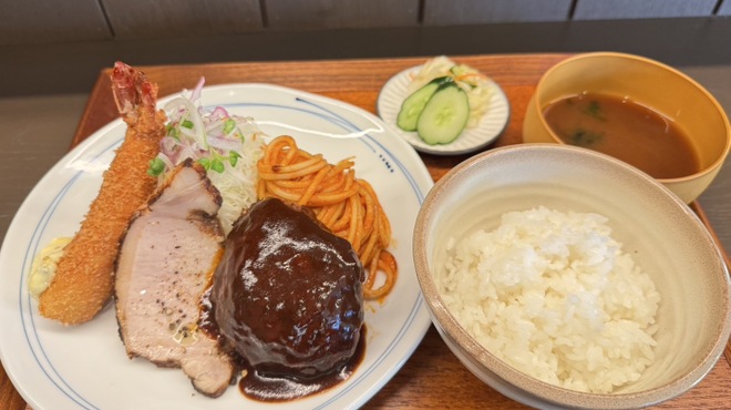 仔うま食堂 - メイン写真: