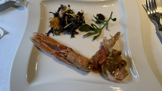 シェ・スガヤ - 料理写真:【海苔とトマトの魚ソースキャビアの海老、
              イタリアの手長海老】