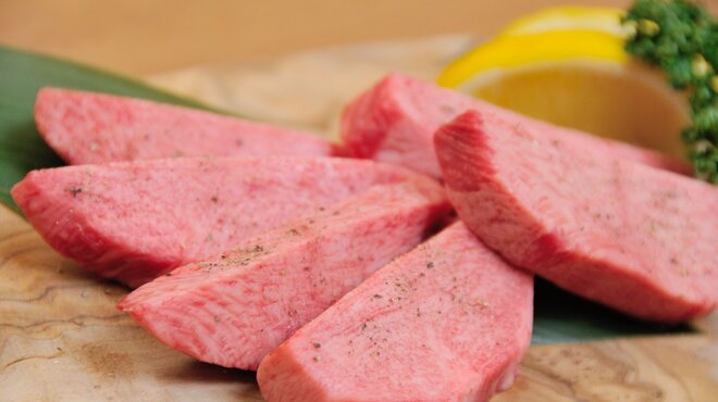 焼肉うしすけ - メイン写真: