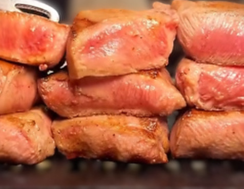 厚切り仙台牛タンと黒毛和牛食べ放題 焼肉倶楽部 - メイン写真: