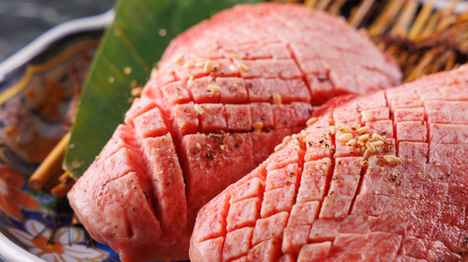 厚切り仙台牛タンと黒毛和牛食べ放題 焼肉倶楽部 - メイン写真: