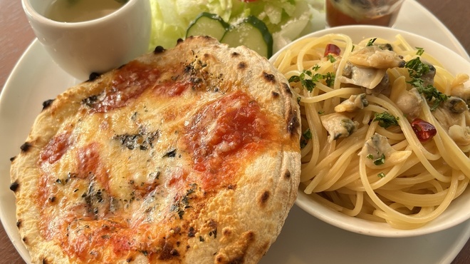 トラットリア　アドリアーノ - メイン写真: