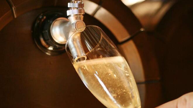 ベルサイユの豚 - メイン写真: