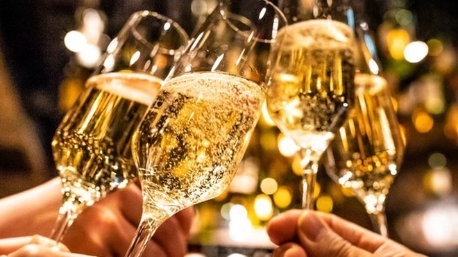 ベルサイユの豚 - メイン写真: