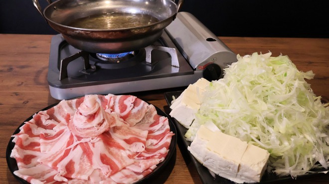 肉系居酒屋 肉十八番屋 - メイン写真: