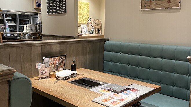 熟成和牛焼肉エイジング・ビーフ - メイン写真: