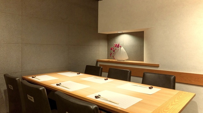 和食 いぶり別邸 有楽町店 - メイン写真: