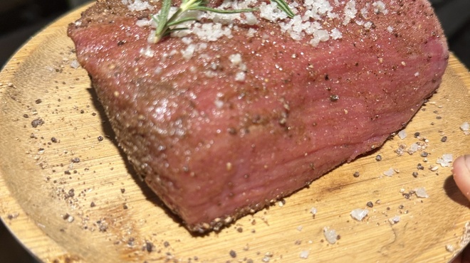 塊肉ステーキと牡蠣 アホヤネン 岡崎BBQガーデン - メイン写真: