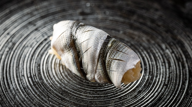 鮨 四 - メイン写真: