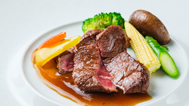 銀座楼蘭 - メイン写真: