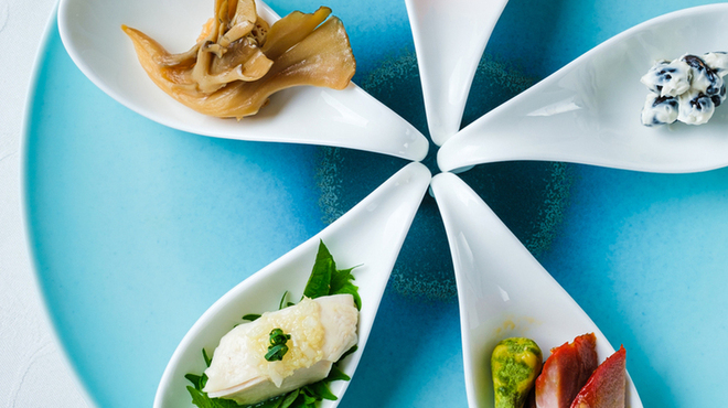 銀座楼蘭 - メイン写真: