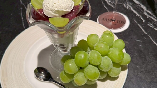 Toshi Yoroizuka - メイン写真: