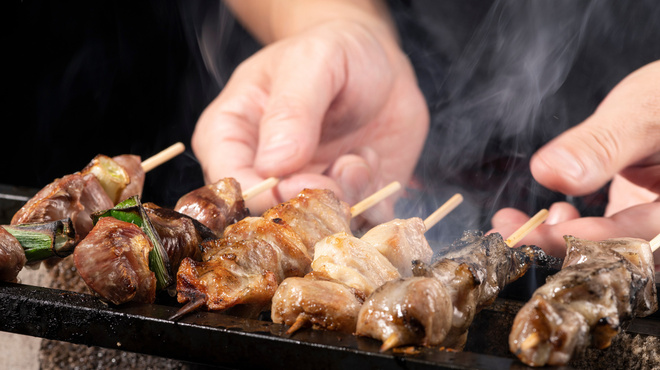 焼き鳥と海鮮 錦の宴 - メイン写真:
