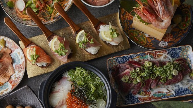 炉端海鮮と焼き鳥 完全個室居酒屋 燈火 - メイン写真: