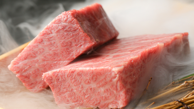 肉割烹 五条 新宿野村ビル49F - メイン写真: