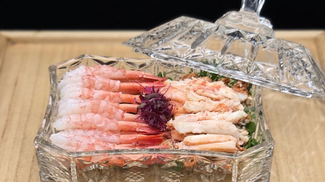 TILE - メイン写真: