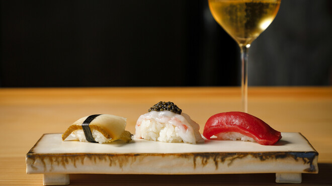 鮨 ラビス 大阪 ヤニック・アレノ - メイン写真: