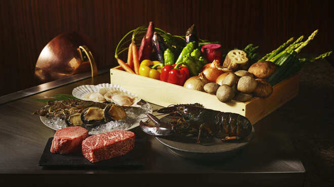 ステーキハウス ミディアムレア - メイン写真: