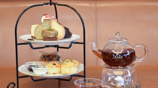 サロン ド テ ジャンナッツ - 料理写真:12月1日～25日まではクリスマスバージョンとして提供いたします。