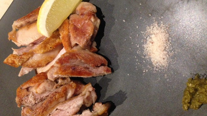 Plancha - 料理写真:鶏もものステーキ。皮面のみじっくり焼きます。
