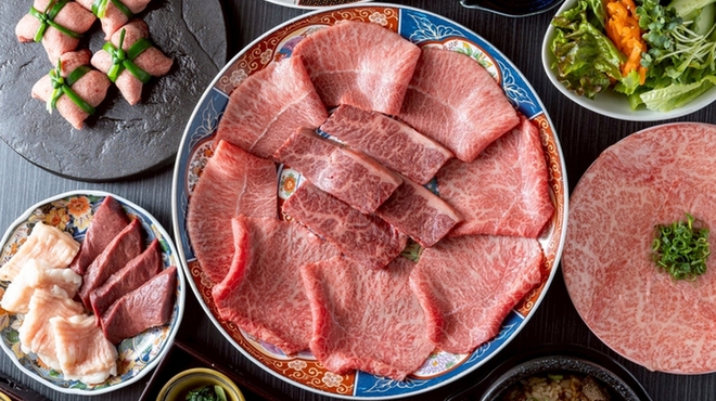 和牛焼肉 とびうし 飯田橋 - メイン写真: