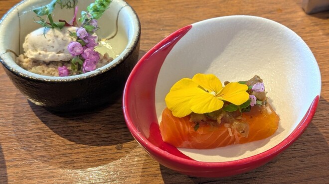 オールデイダイニング カルイザワグリル - 料理写真:茸のテリーヌ、信州サーモンのミキュイ