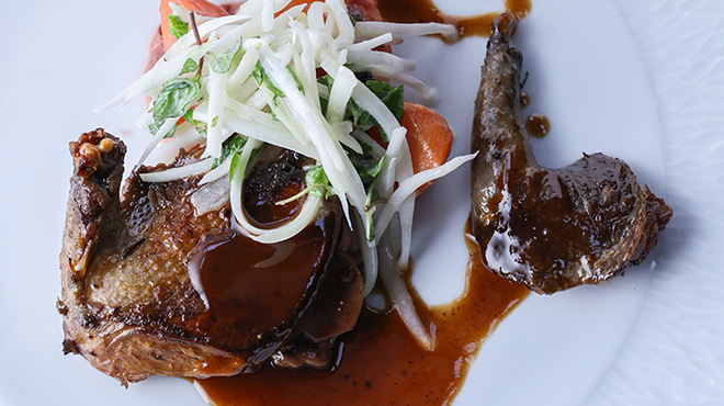 ミクニ伊豆高原 - 料理写真:フランス産ピジョンラミエのソテー ソースビガラート 静岡産人参とグロゼイユのグラッセ 静岡産セロリとミントのサラダ