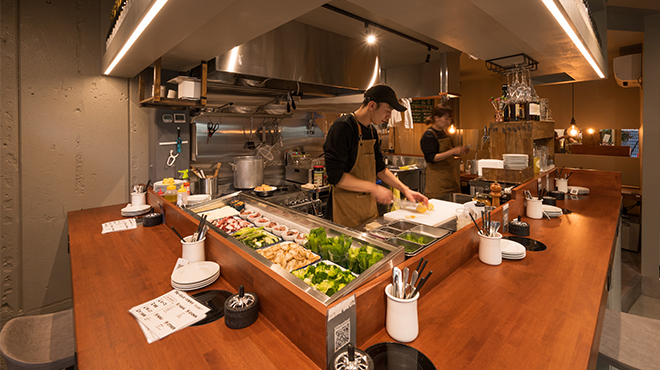 アヒージョ専門店AJILLO - メイン写真: