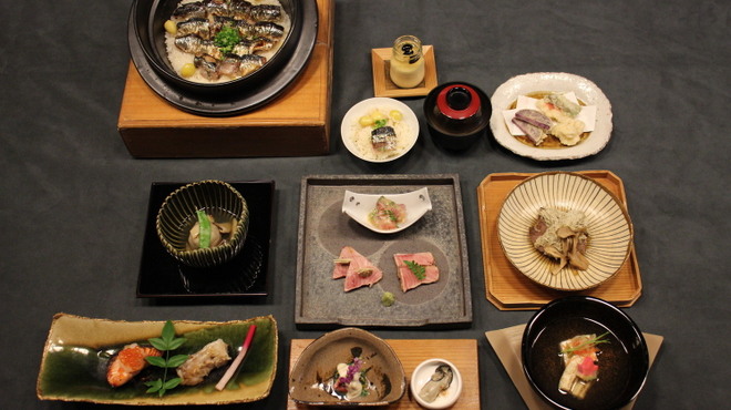 粋 料亭 助六 - 料理写真:R7.11月のお料理　8,800円（税込）