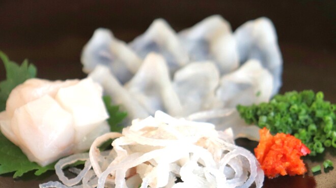 割烹峰屋 - 料理写真:冬の贅沢【ふぐ刺し3種盛り】