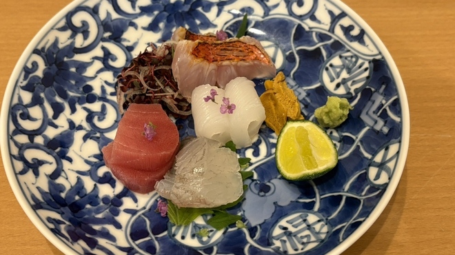 口福 みなみ - 料理写真:刺身盛り合わせ一人前