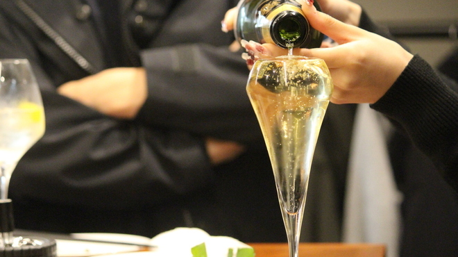 アヒージョ専門店AJILLO - メイン写真: