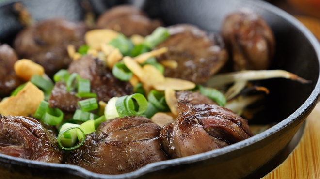 ネオ大衆 カモメヤ - メイン写真: