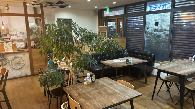 カフェ&キッチン マナビ - メイン写真: