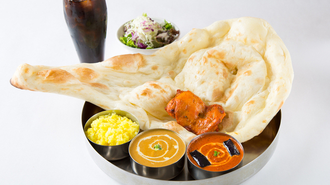 サリナ - メイン写真: