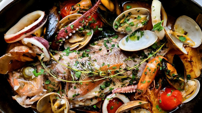 grigio la tavola - メイン写真: