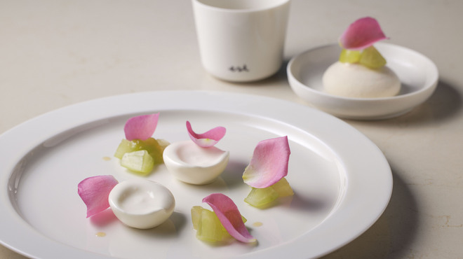 est - メイン写真: