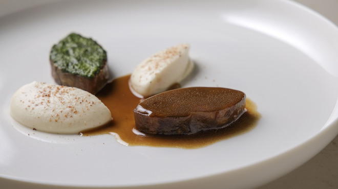 est - メイン写真: