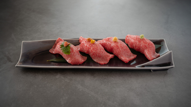 松阪牛焼肉 一升びん - メイン写真: