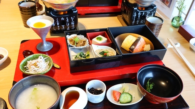 日本料理 鳥羽別邸 華暦 - 料理写真:大人膳