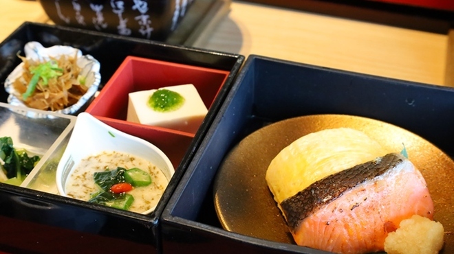 日本料理 鳥羽別邸 華暦 - 料理写真: