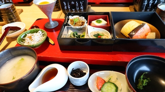 日本料理 鳥羽別邸 華暦 - 料理写真: