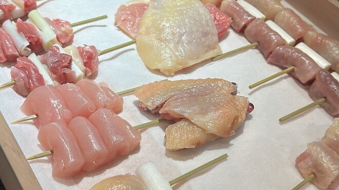 焼き鳥 八穴 - メイン写真: