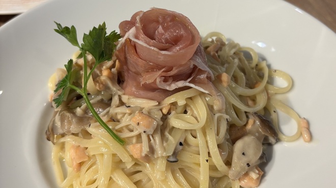 府中餃子バル あわ屋 - メイン写真: