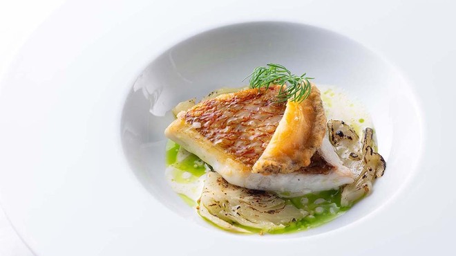 セントラム グリル＆ワイン - メイン写真: