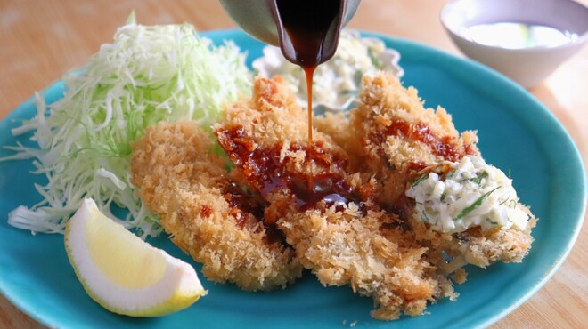 割烹峰屋 - 料理写真:【牡蠣フライ】自家製タルタルソースも手作りです。