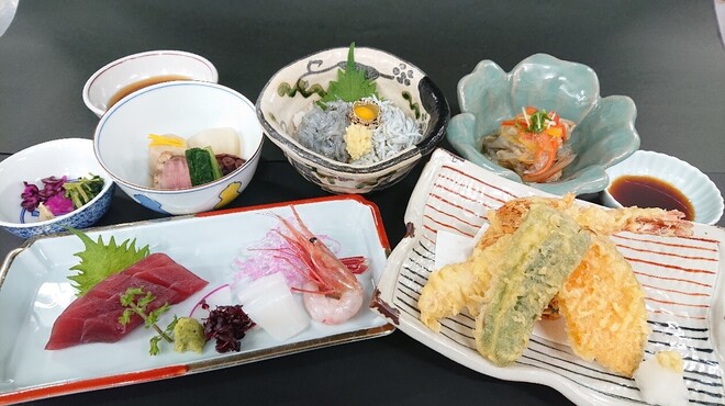 和食レストラン 熱海 碧 - 料理写真:正月御膳