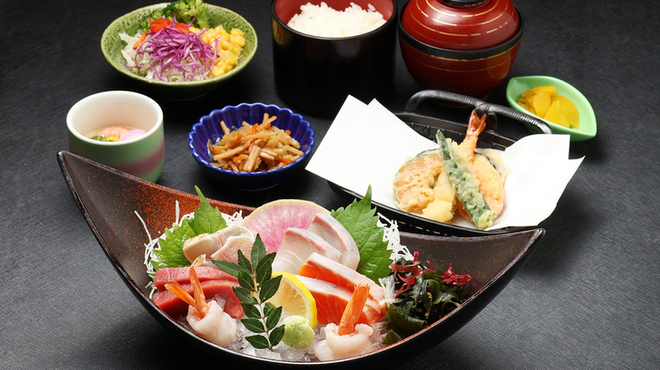 居酒屋風ファミリーレストランいっちょう - メイン写真: